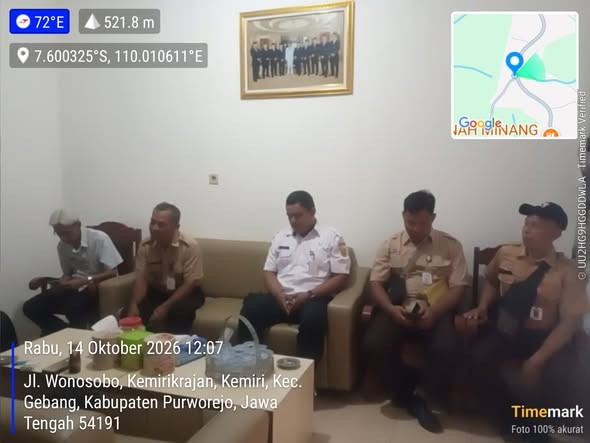 TIM KECAMATAN GEBANG TINJAU PELAKSANAAN PEMBANGUNAN DESA KEMIRI
