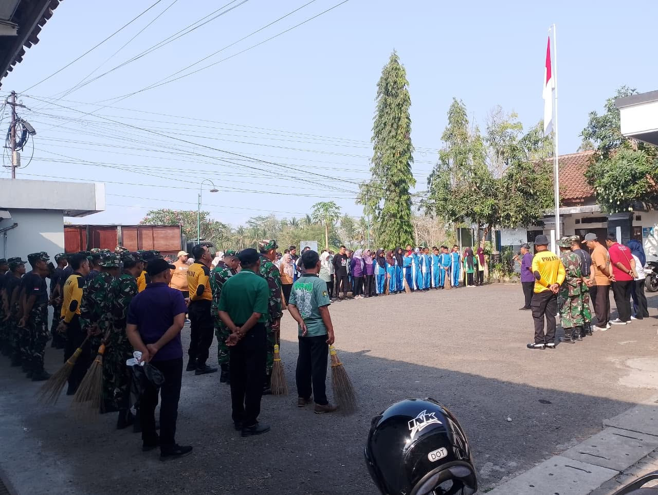 KECAMATAN GEBANG LAKSANAKAN WORLD CLEANUP DAY 2026, WUJUDKAN LINGKUNGAN BERSIH DAN ASRI