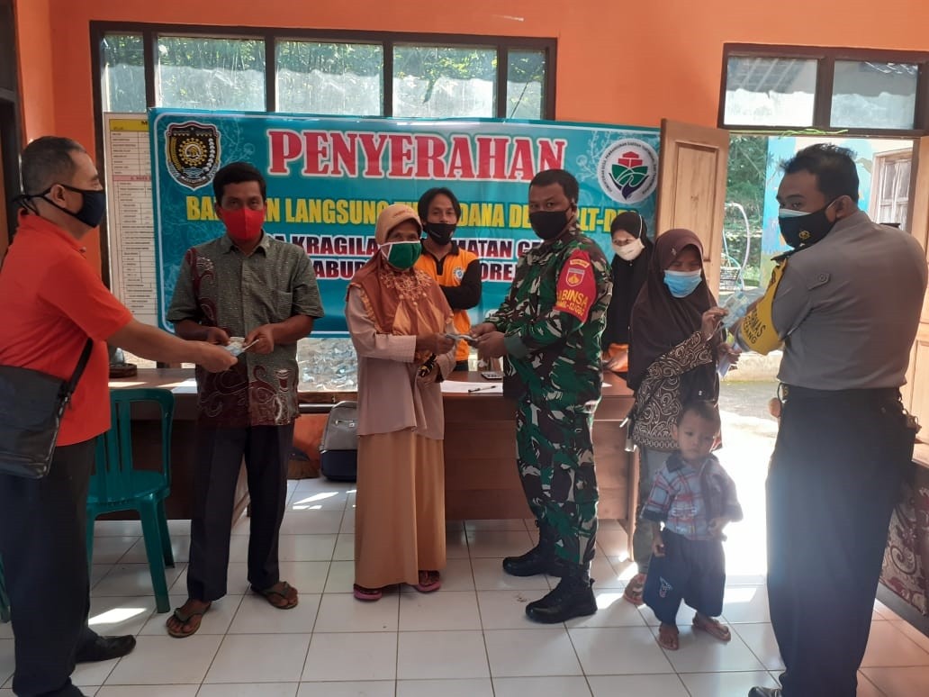 PENYALURAN BANTUAN LANGSUNG TUNAI TAHAP KEDUA