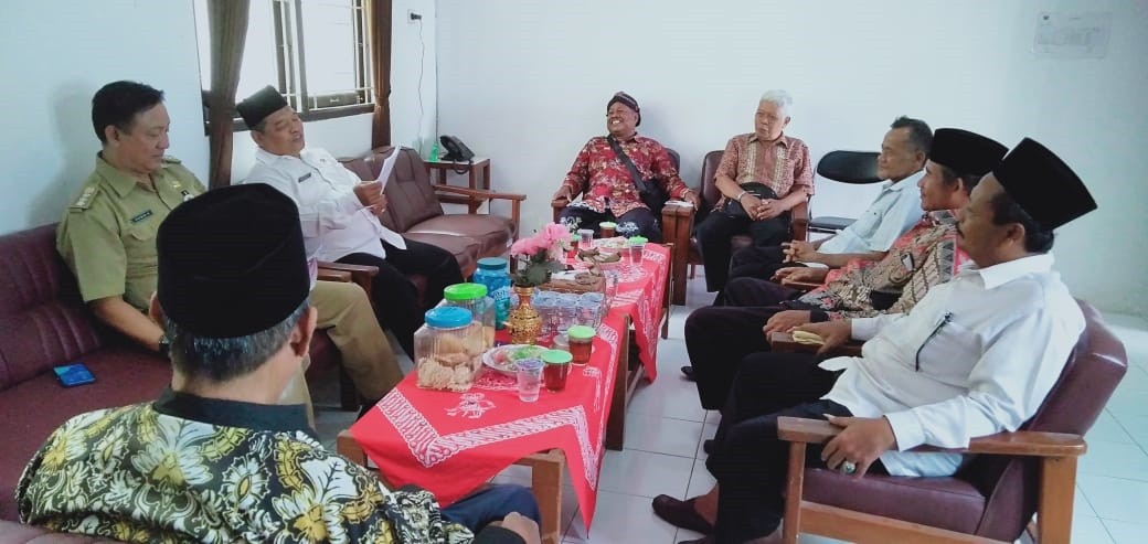 RAPAT KOORDINASI PEMBENTUKAN PENGURUS PKUB ( PAGUYUBAN KERUKUNAN UMAT BERAGAMA) KECAMATAN GEBANG