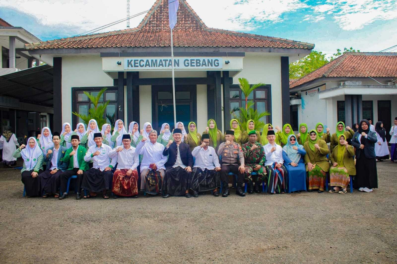 UPACARA PERINGATAN HARI SANTRI NASIONAL TAHUN 2025 DI KECAMATAN GEBANG BERLANGSUNG KHIDMAT